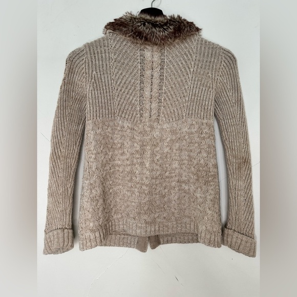 Girls Max Studio Faux Fur Collared Cotton Cable Knit Button Up Evening Cardigan - Picture 2 of 6